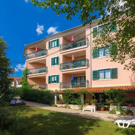 Apartment Mareonda.4 *